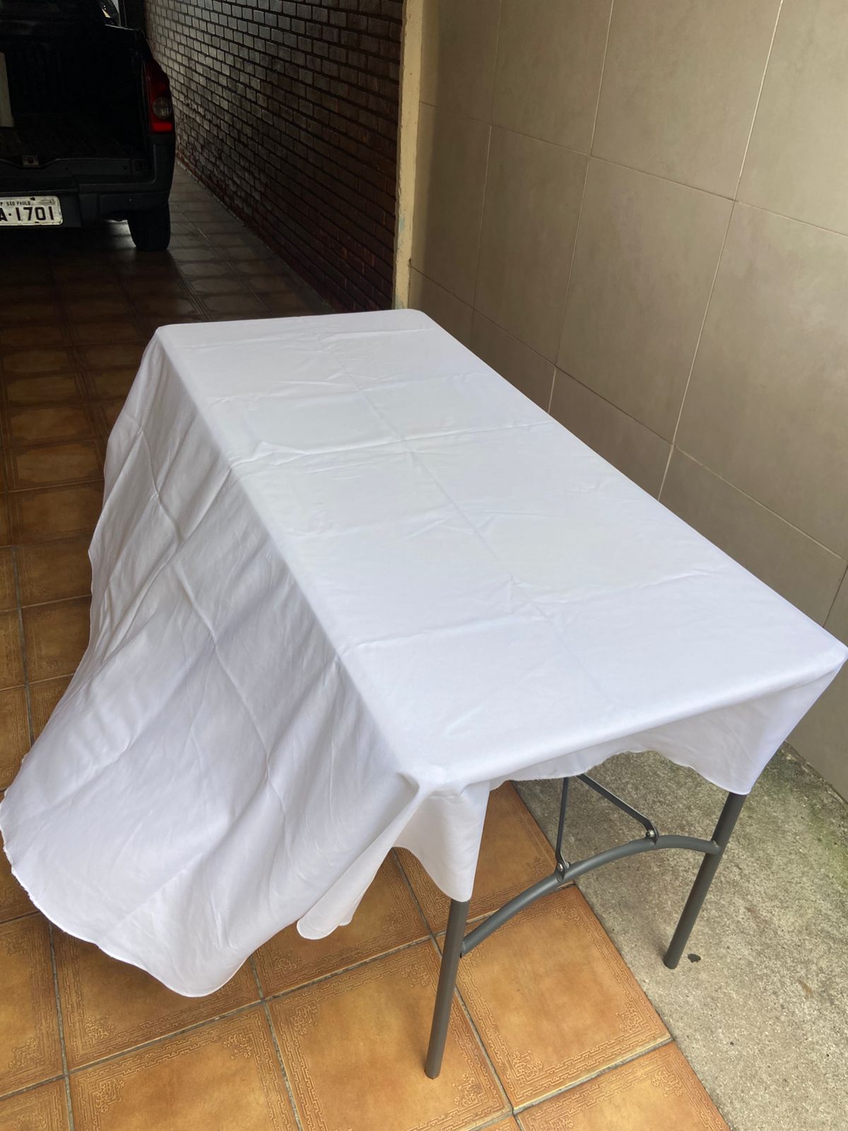 Aluguel de Mesas para Bolo em Festas