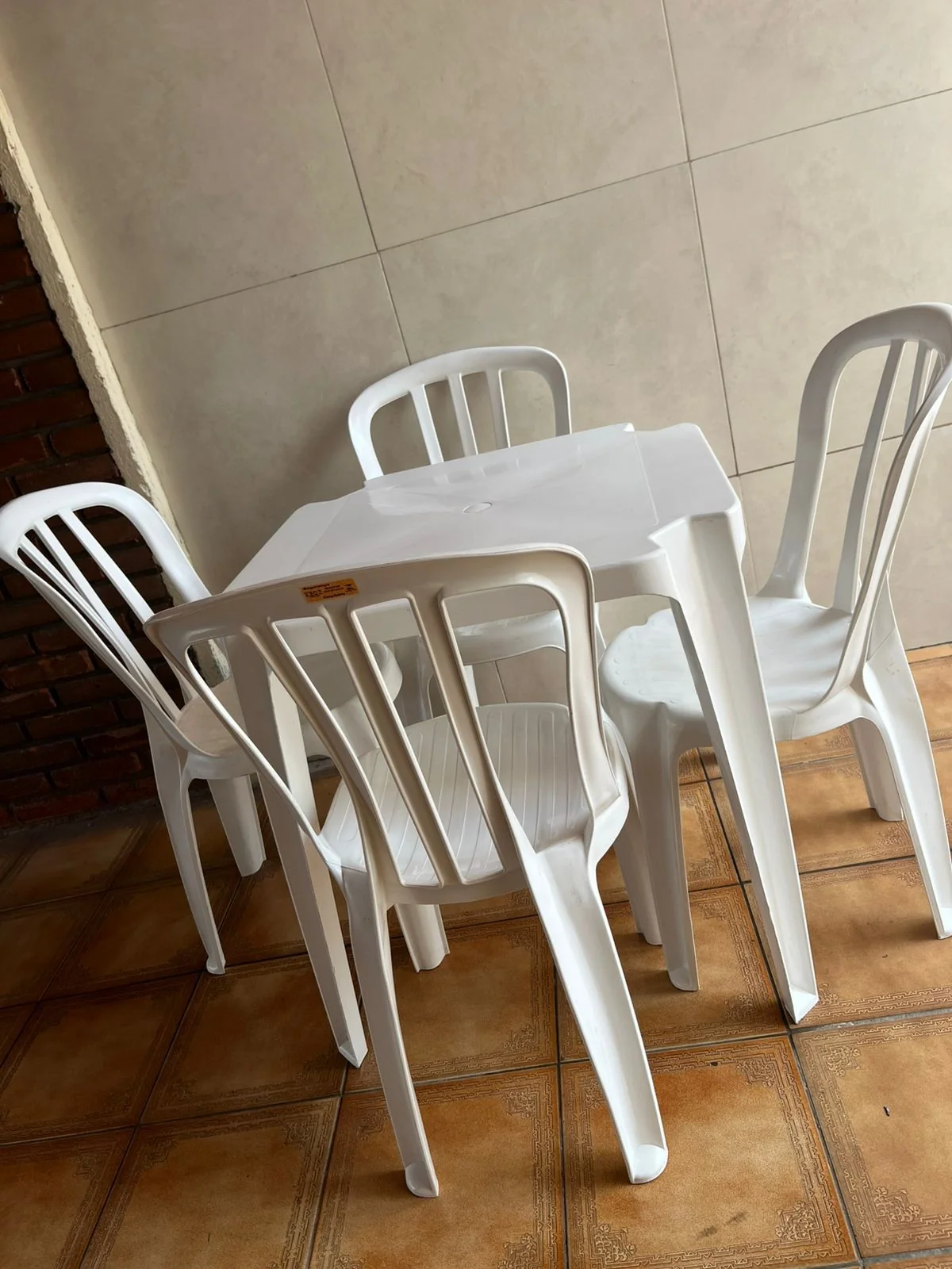 Venda de Mesas e Cadeiras